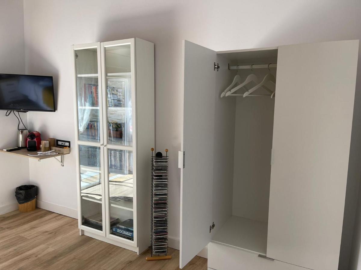 Habitación cama de matrimonio con baño privado San Vicente Raspeig Exterior foto
